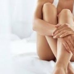 CUANDO TIENE MUCHAS GANAS, LE ARDE LA VAGINA.