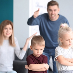 ELLA NO QUIERE QUE QUIERA A MIS HIJOS ELLA NO QUIERE QUE QUIERA A MIS HIJOS