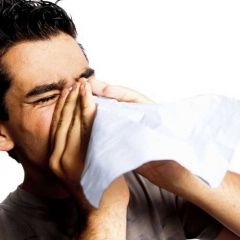 CUANDO ME EXCITO ME DA ESTORNUDADERA