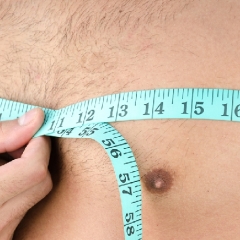 A MI ESPOSO LE ESTÁ CRECIENDO EL PECHO  A MI ESPOSO LE ESTÁ CRECIENDO EL PECHO