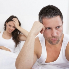 MI ESPOSO SIENTE QUE PERDIÓ LA HOMBRÍA MI ESPOSO SIENTE QUE PERDIÓ LA HOMBRÍA