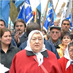 Ni un paso atrás...