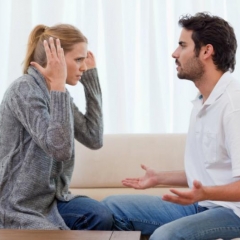 ¿CÓMO SER TRES CUANDO NO SABEMOS SER DOS? ¿CÓMO SER TRES CUANDO NO SABEMOS SER DOS?