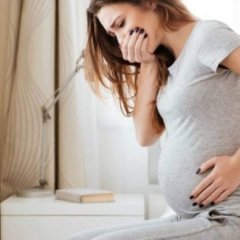¿ES NORMAL QUE LA REGLA SIGA VINIENDO LOS PRIMEROS MESES DEL EMBARAZO? ¿ES NORMAL QUE LA REGLA SIGA VINIENDO LOS PRIMEROS MESES DEL EMBARAZO?