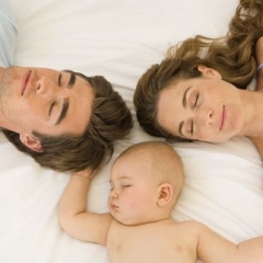 Mi esposa acaba de tener un hijo por parto vaginal. ¿Cuándo se pueden volver a tener relaciones sexuales?