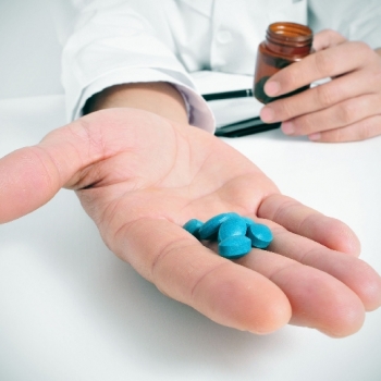 NO TIENE PARA LA PASTILLAS, PERO SÍ PARA EL GUARO