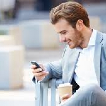 A MÍ LAS MUJERES ME GUSTAN RELLENITAS 