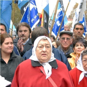 Ni un paso atrás...