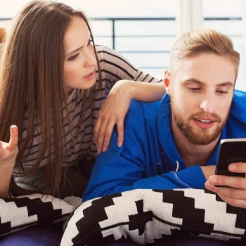 MI ESPOSA MÁS BIEN PARECE MI MAMÁ