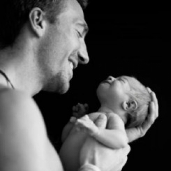 Tengo setenta años y me citaron para la prueba de paternidad. ¿A mi edad se puede ser padre?