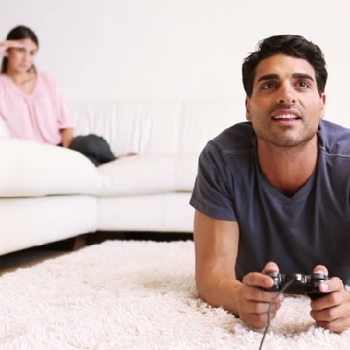 POR LOS VIDEOJUEGOS  ME DISTANCIÉ DE MI ESPOSA