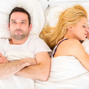 POR LA ENDOMETRIOSIS NO TIENE RELACIONES. NO LE CREO.