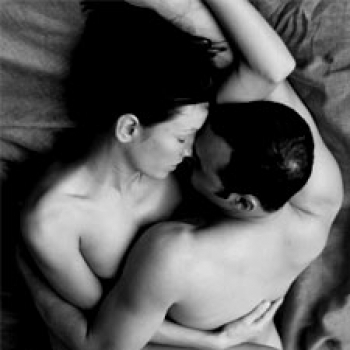 ¿Se transmite la gripe porcina por medio de relaciones sexuales?