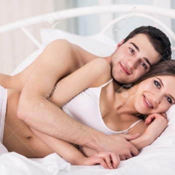 A ÉL LE GUSTA LA LECHE DEL SENO.¿ES PELIGROSO POR EL CORONAVIRUS?