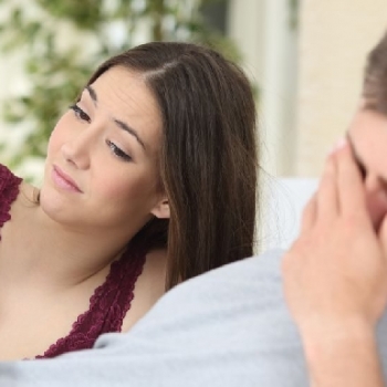 LE GUSTA EL SEXO VIOLENTO Y YO CREO QUE A MÍ NO